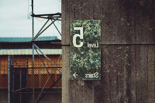 wall brown level 5 signage garage